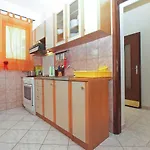 Vladimira 1569 公寓 *